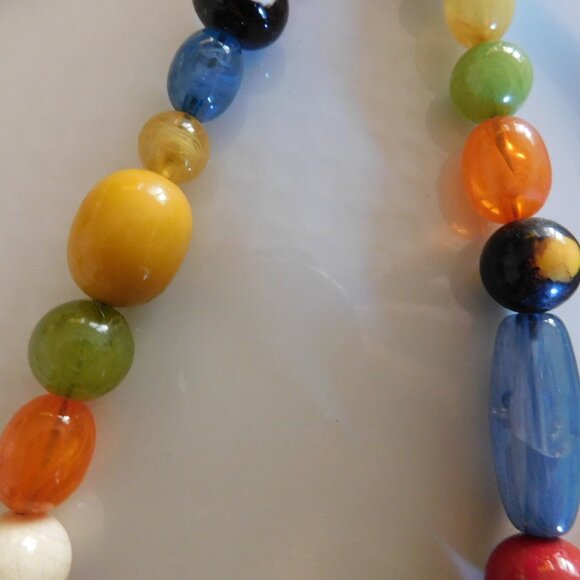 🍃🌳Multicolor Bead Statement Necklace 🌳🍃 - Picture 3 of 7